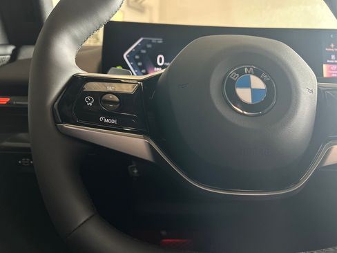 Used 2026 BMW 530i w/ Premium Package RWD image 18