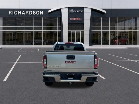 Used 2015 GMC Canyon SLT w/ LPO, Bed Protection Package AWD/4WD image 4