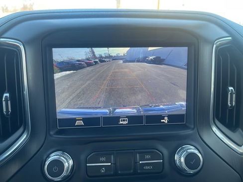 Used 2021 GMC Sierra 1500 AT4 w/ AT4 Value Package AWD/4WD image 18