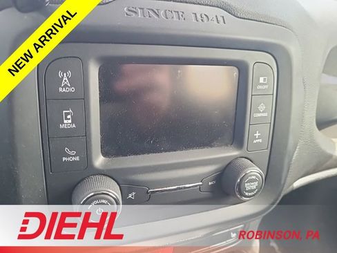 Used 2016 Jeep Renegade Trailhawk w/ Cold Weather Group image 8