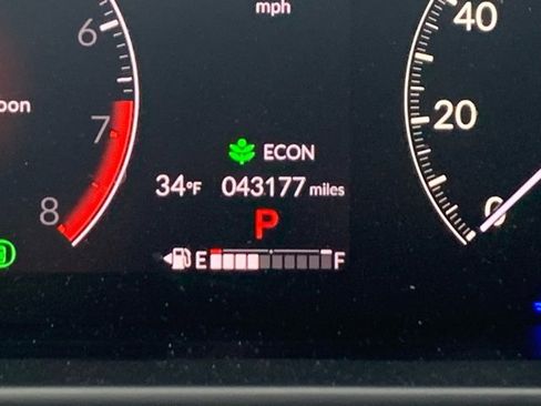 Certified 2024 Honda HR-V LX image 8