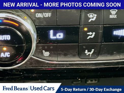 Used 2025 Chevrolet Trax LT w/ Driver Confidence Package FWD image 21