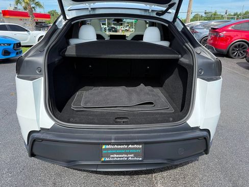Used 2026 Tesla Model Y Long Range AWD/4WD image 23
