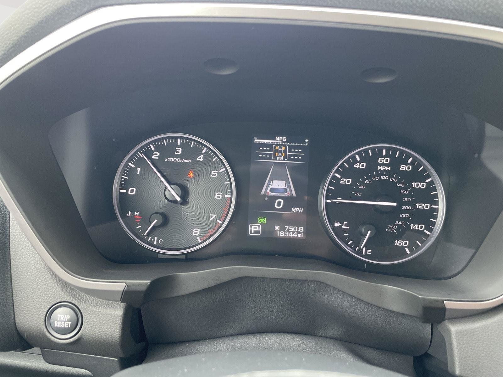 Used 2024 Subaru Ascent Touring AWD/4WD image 2