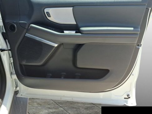 Used 2025 Ford Expedition Max Active RWD image 12