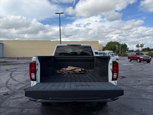 Used 2021 GMC Sierra 1500 SLE image 16