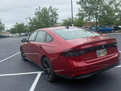 Certified 2025 Honda Accord SE image 6