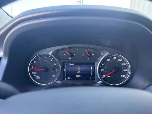 Used 2023 GMC Acadia SLE image 17