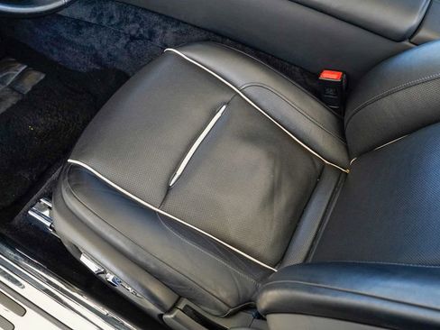 Used 2016 Rolls-Royce Dawn image 52