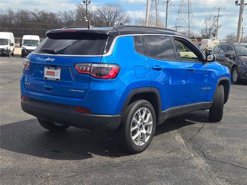 Certified 2025 Jeep Compass Limited image 13