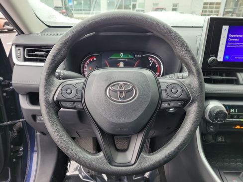 Used 2024 Toyota RAV4 XLE image 21