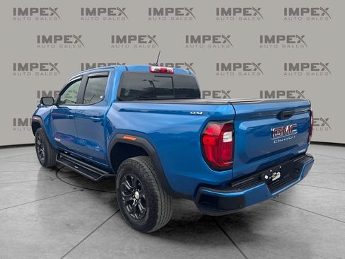 Used 2024 GMC Canyon Elevation w/ Elevation Premium Package AWD/4WD image 2