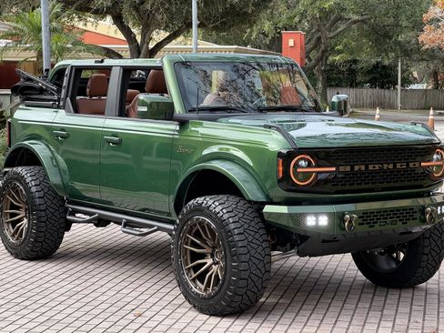 Used 2023 Ford Bronco Wildtrak AWD/4WD image 10