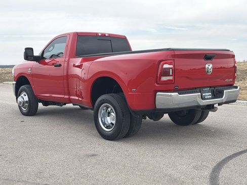 Used 2024 RAM 3500 Tradesman w/ Chrome Appearance Group image 24