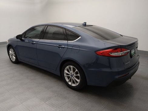 Used 2019 Ford Fusion SE FWD image 3