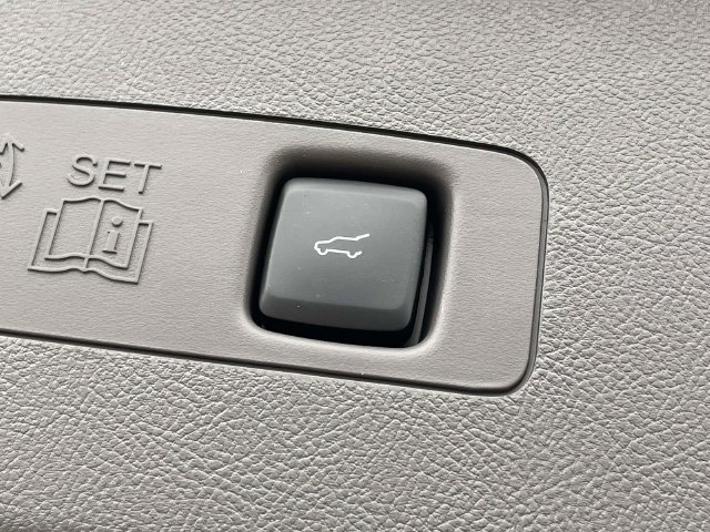 Used 2024 Lincoln Corsair Grand Touring w/ Equipment Group 301A AWD/4WD image 13