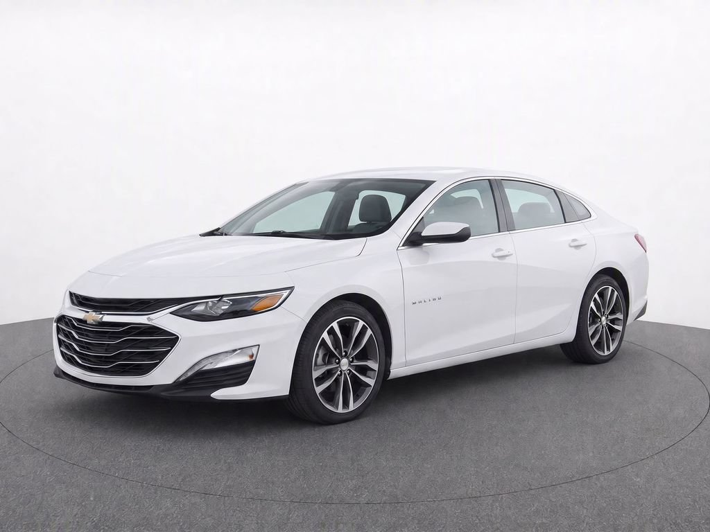 Used 2024 Chevrolet Malibu LT FWD image 3