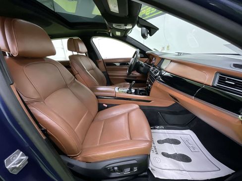 Used 2014 BMW ALPINA B7 xDrive LWB image 30