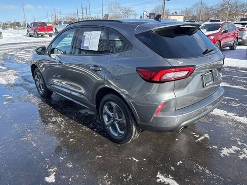 Certified 2023 Ford Escape ST-Line w/ Tech Pack #1 AWD/4WD image 17