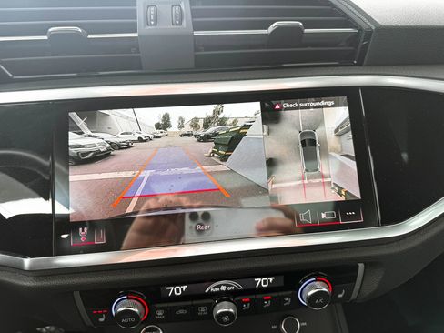 Used 2023 Audi Q3 2.0T Premium Plus w/ Premium Plus Package image 18