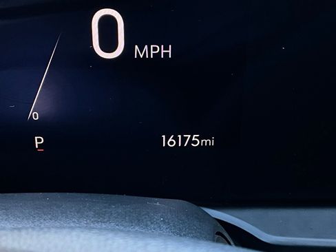 Used 2025 Buick Envista Sport Touring image 37