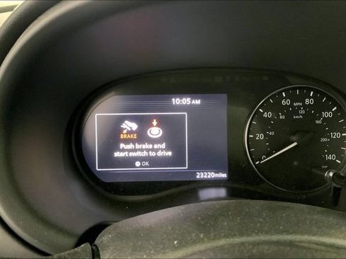 Used 2024 Nissan Kicks SR w/ SR Premium Package FWD image 9
