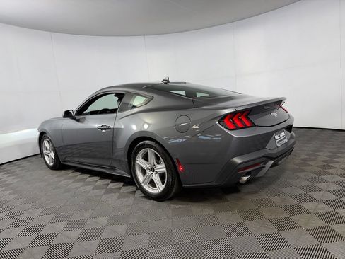 Used 2026 Ford Mustang Premium RWD image 9