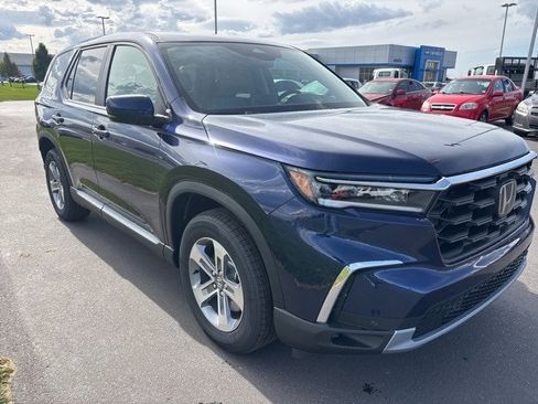 New 2025 Honda Pilot EX-L image 8