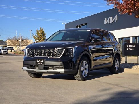 New 2026 Kia Sorento LX image 2