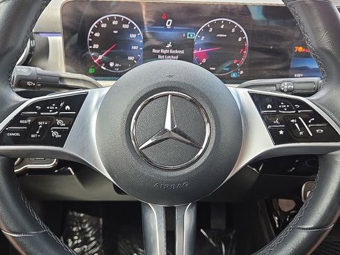 Used 2025 Mercedes-Benz CLA 250 4MATIC image 30