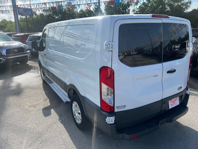 Used 2016 Ford Transit 250 130 Low Roof w/ Exterior Upgrade Package RWD image 7