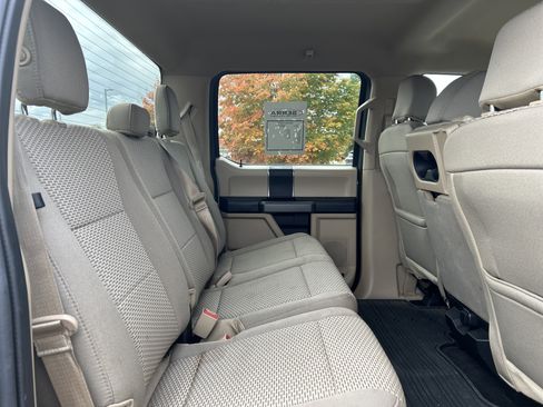 Certified 2019 Ford F150 XLT w/ Equipment Group 301A Mid image 11