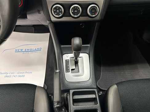Used 2017 Subaru Crosstrek 2.0i Premium AWD/4WD image 9