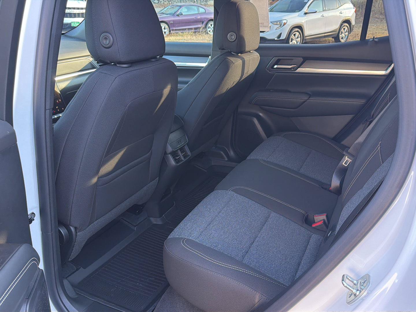 New 2027 GMC Terrain Elevation w/ LPO, Floor Liner Package AWD/4WD image 14