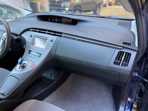 Used 2013 Toyota Prius Three w/ Solar Roof Pkg FWD image 20