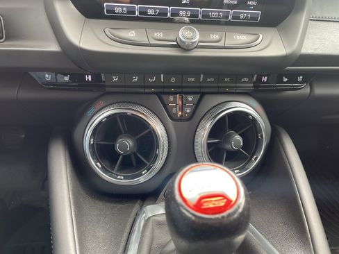 Used 2017 Chevrolet Camaro SS image 28