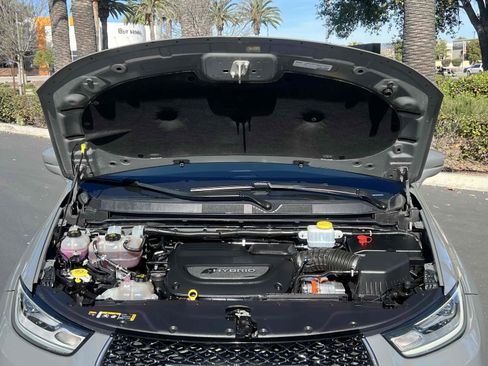 Used 2022 Chrysler Pacifica Touring-L image 88