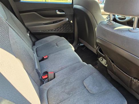 Used 2019 Hyundai Santa Fe SE image 26