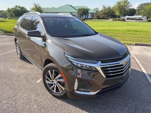 Used 2024 Chevrolet Equinox Premier FWD image 2