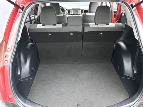 Used 2014 Toyota RAV4 LE image 11