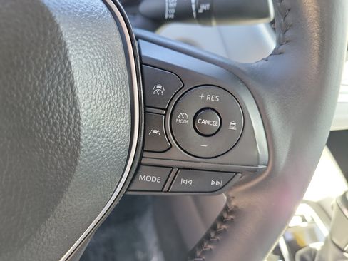 Used 2025 Toyota Corolla SE FWD image 26