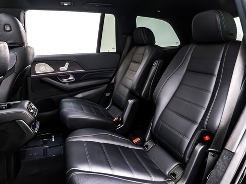 Used 2022 Mercedes-Benz GLS 450 4MATIC image 8