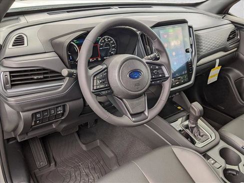 Used 2025 Subaru Forester Limited image 3