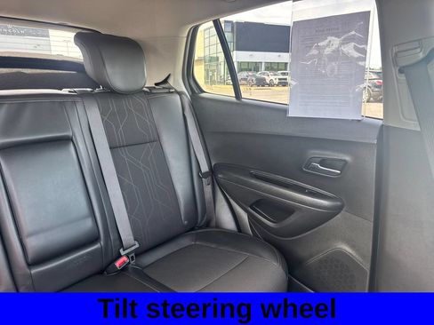 Used 2019 Chevrolet Trax LT w/ LT Convenience Package FWD image 15