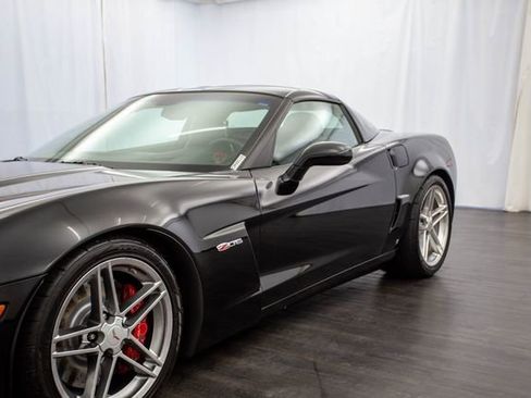 Used 2006 Chevrolet Corvette Z06 w/ Preferred Equipment Group image 29