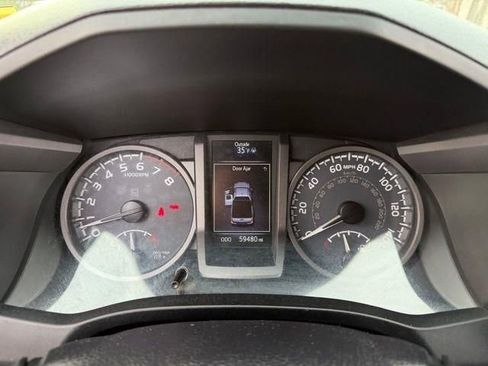 Used 2016 Toyota Tacoma TRD Sport w/ Towing Package image 23