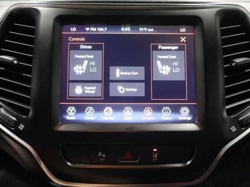 Used 2021 Jeep Cherokee Latitude Lux 80th Anniv w/ Quick Order Package 26U 80TH AWD/4WD image 32