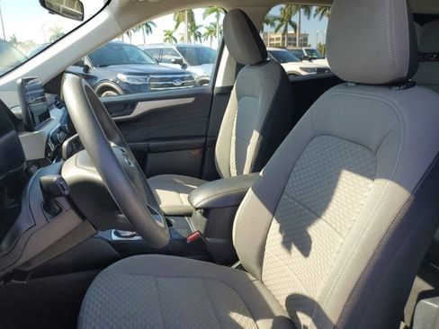 Certified 2022 Ford Escape SE image 24