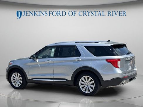 Certified 2024 Ford Explorer Limited w/ Limited Technology Package RWD image 7