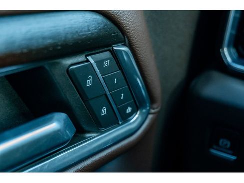 Used 2024 GMC Sierra 2500 Denali w/ Denali Reserve Package image 28